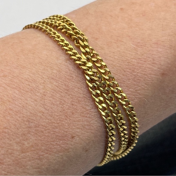 MONET VTG 80's Golden Chain Link Bracelet 6.5" - Picture 2 of 6